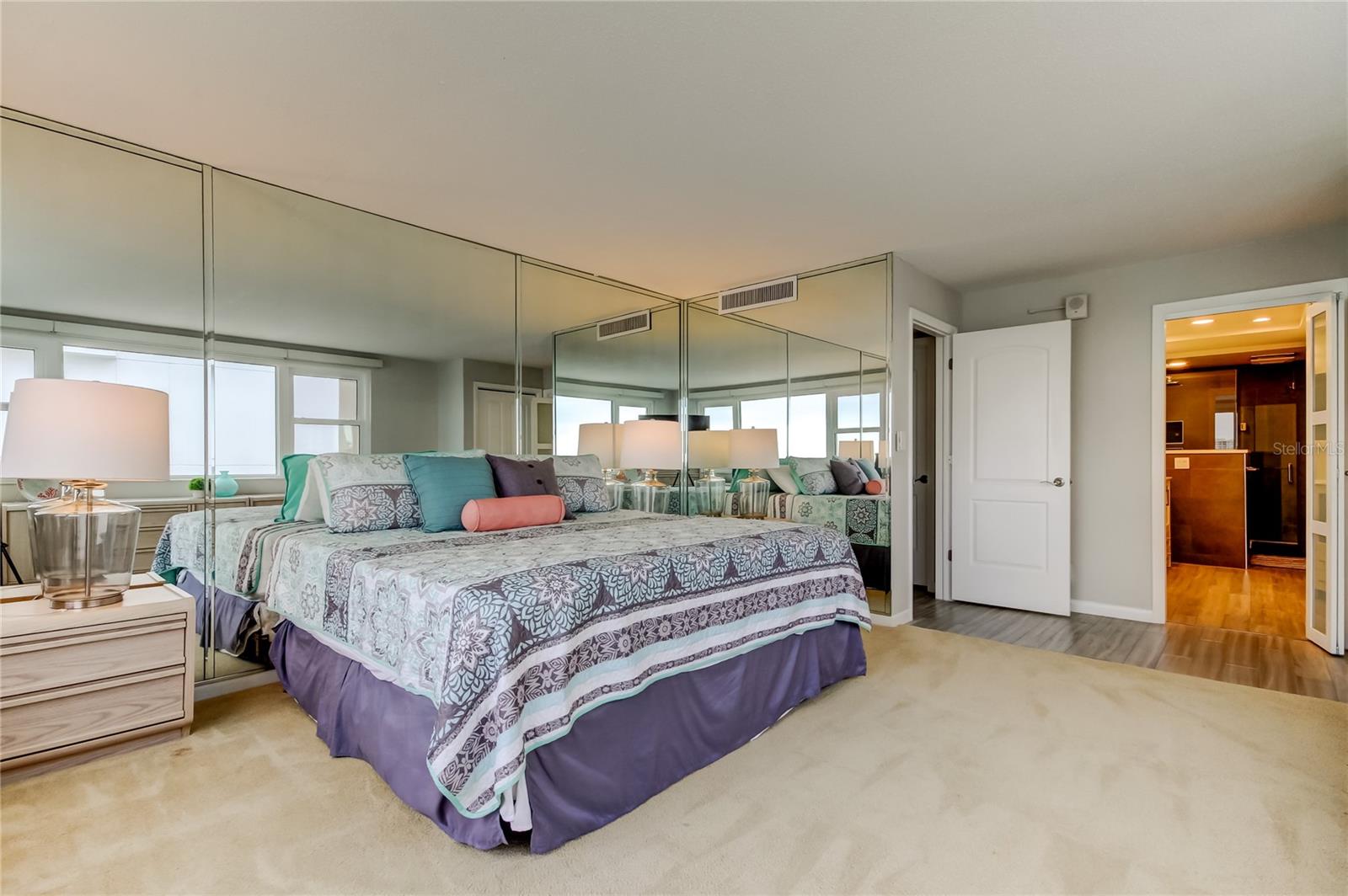 675 S GULFVIEW BLVD #1001, CLEARWATER BEACH, FL, 33767