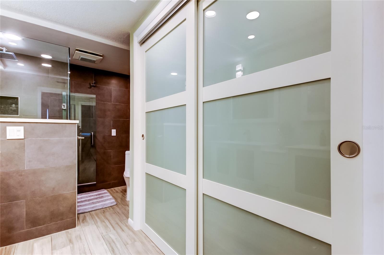 675 S GULFVIEW BLVD #1001, CLEARWATER BEACH, FL, 33767