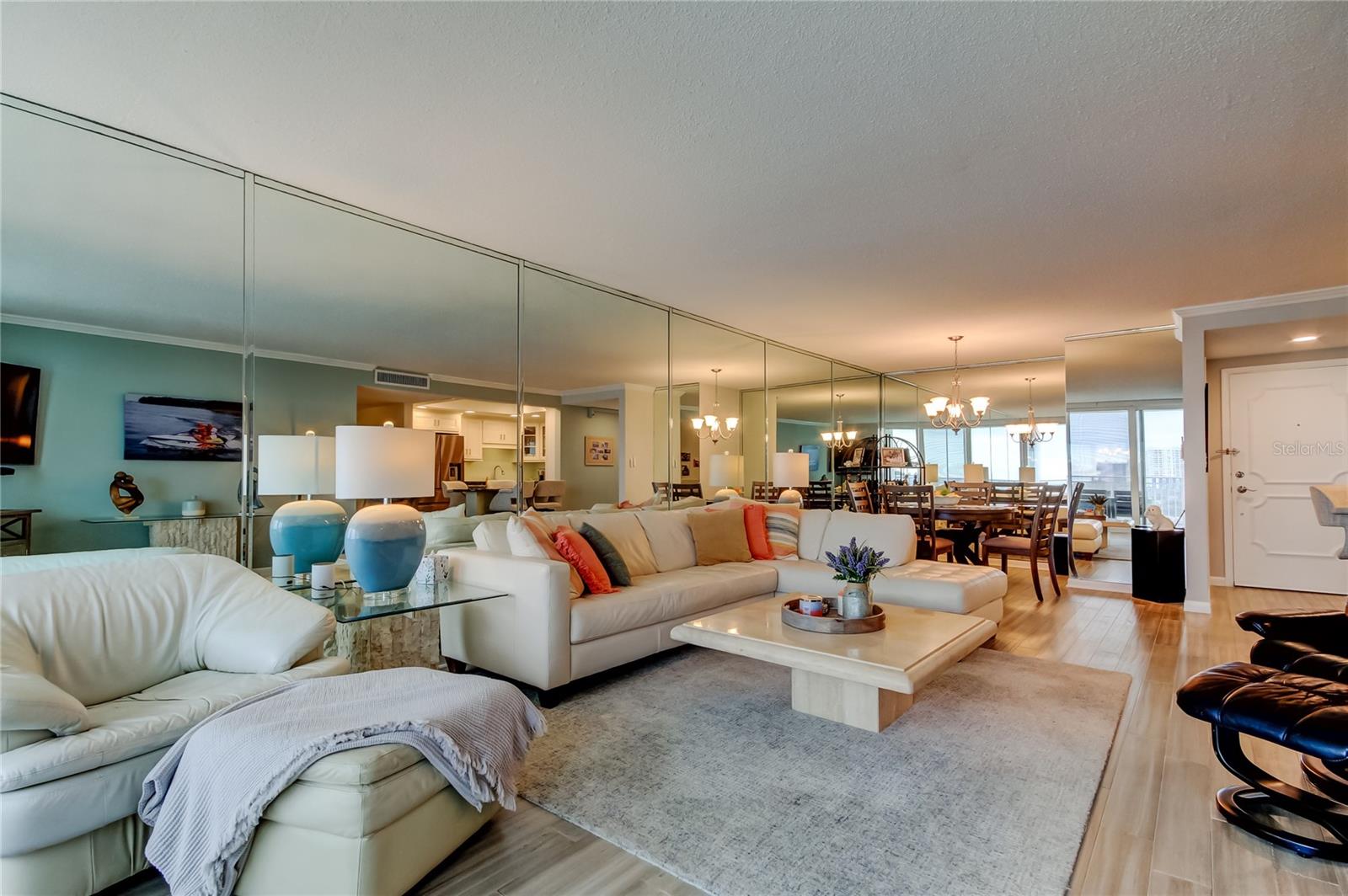 675 S GULFVIEW BLVD #1001, CLEARWATER BEACH, FL, 33767