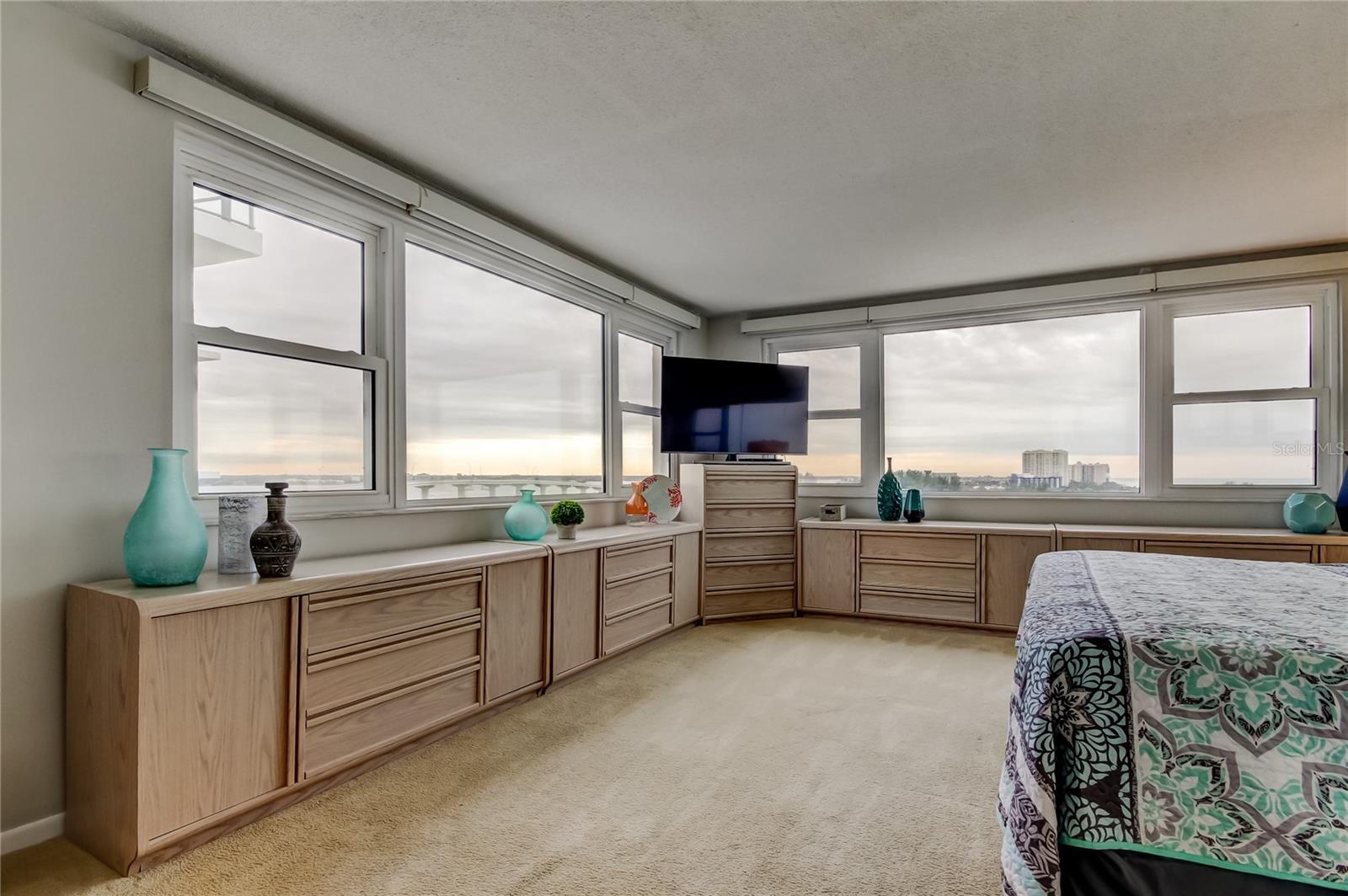675 S GULFVIEW BLVD #1001, CLEARWATER BEACH, FL, 33767