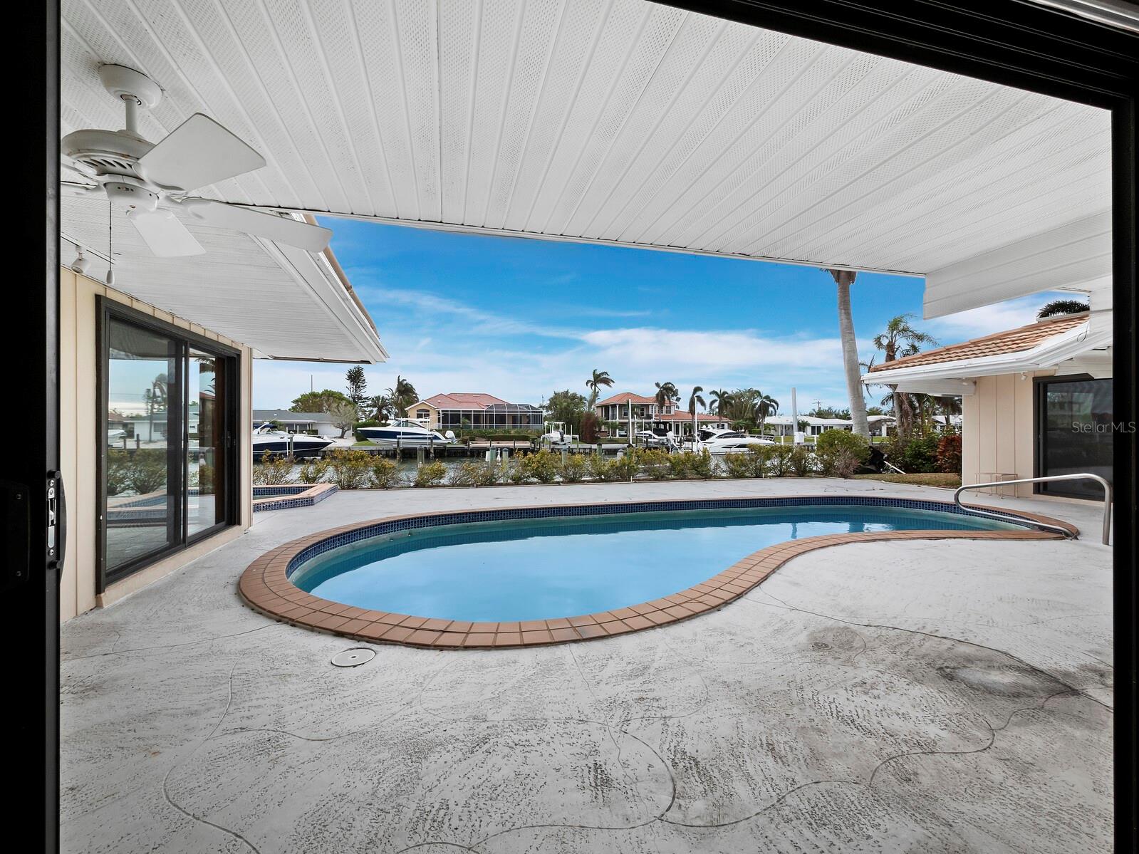 740 OLD COMPASS RD, LONGBOAT KEY, FL, 34228