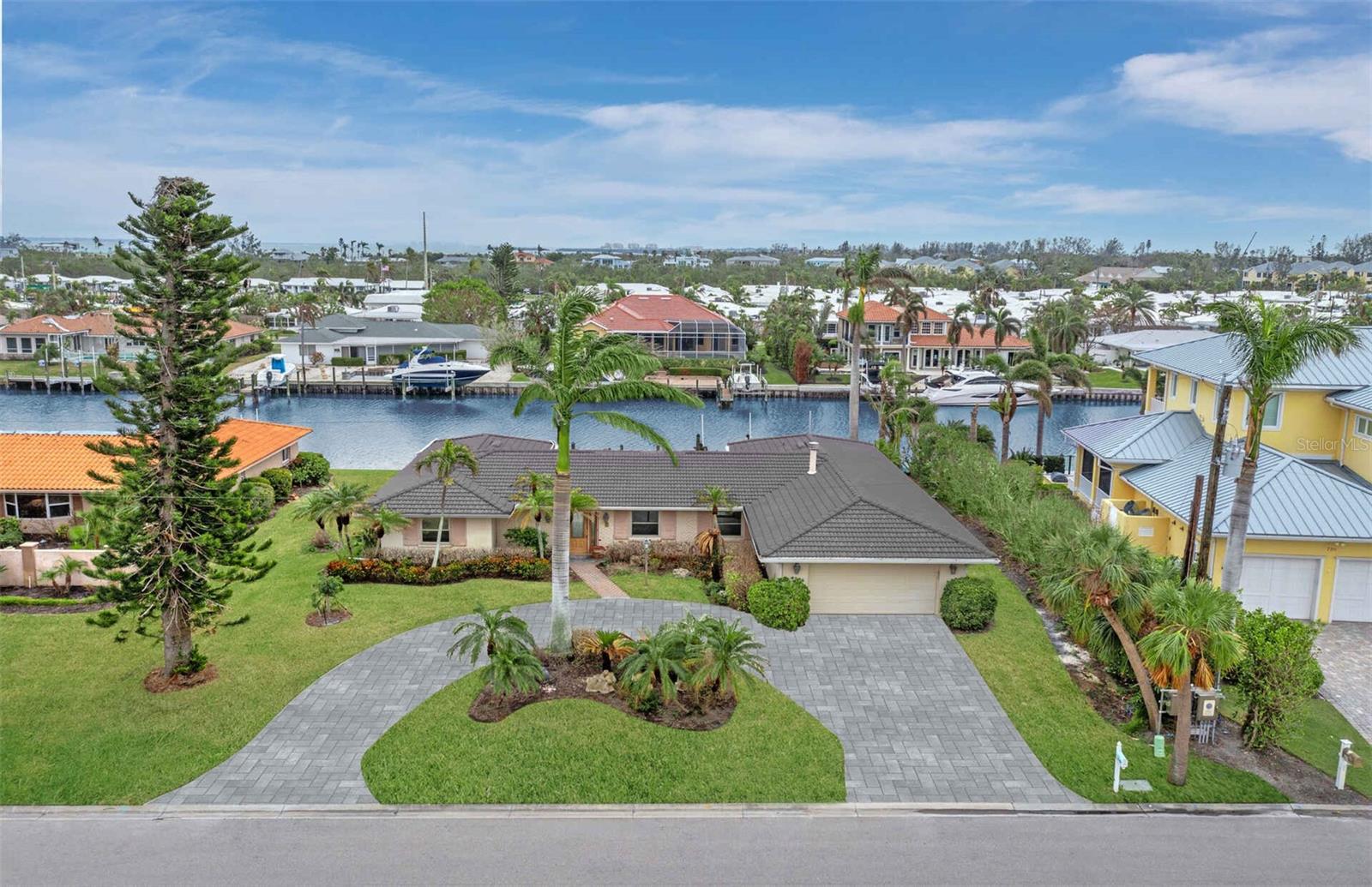 740 OLD COMPASS RD, LONGBOAT KEY, FL, 34228