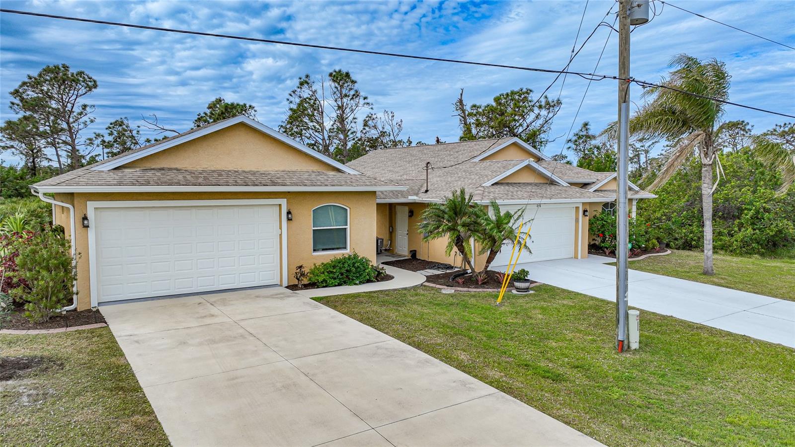 215 AUSTRALIAN DR, ROTONDA WEST, FL, 33947