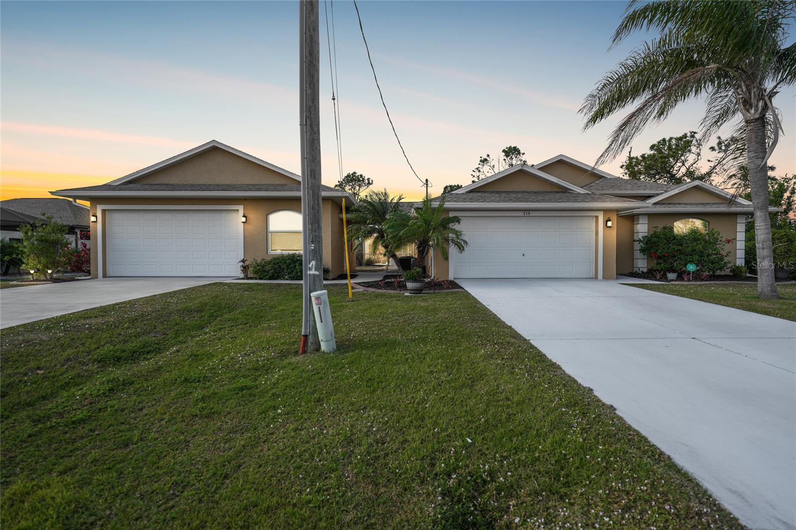 215 AUSTRALIAN DR, ROTONDA WEST, FL, 33947