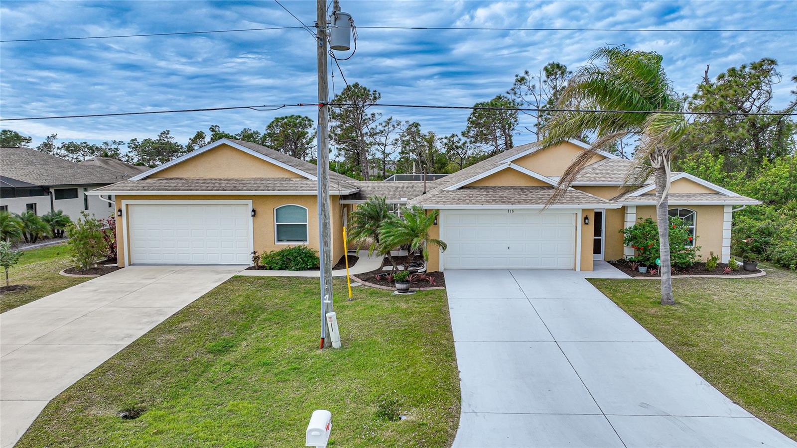 215 AUSTRALIAN DR, ROTONDA WEST, FL, 33947