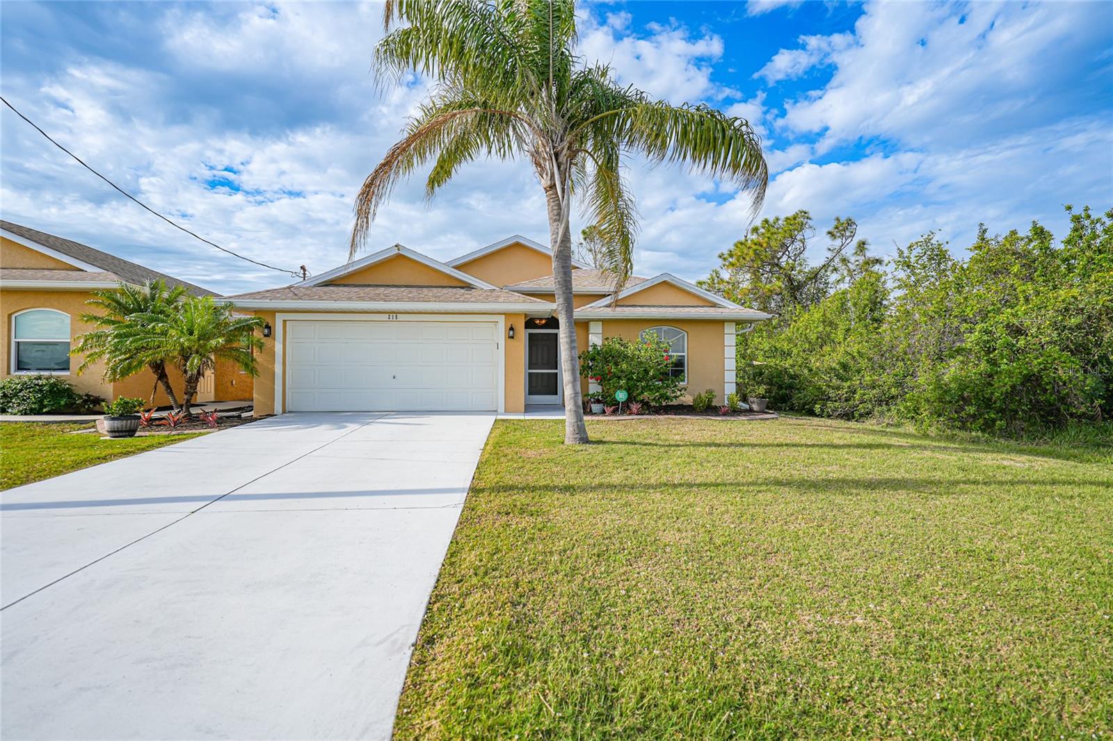 215 AUSTRALIAN DR, ROTONDA WEST, FL, 33947