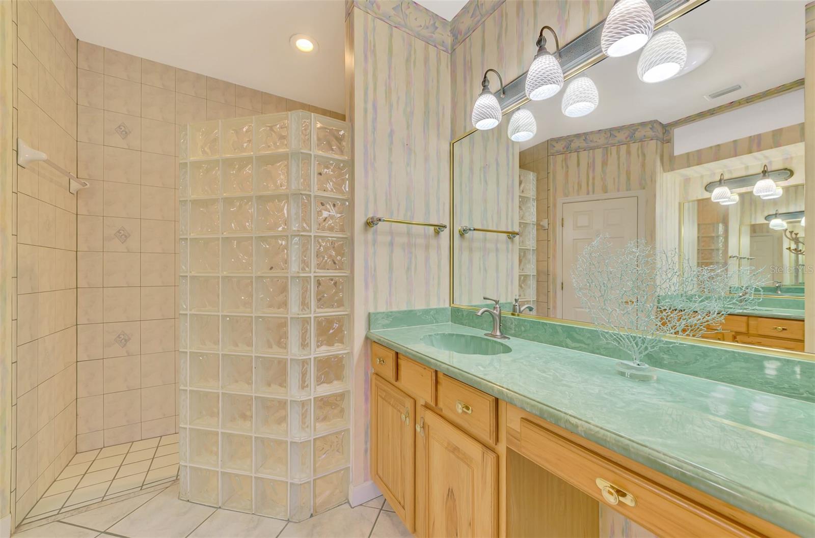 4914 LAKESCENE PL, SARASOTA, FL, 34243