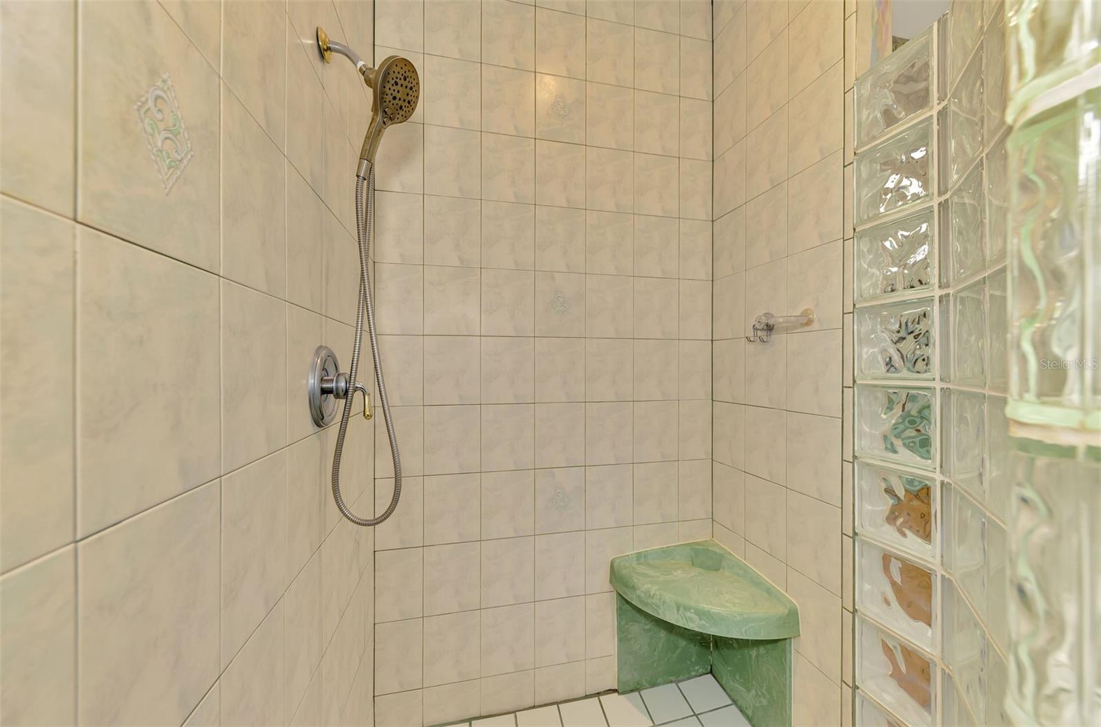 4914 LAKESCENE PL, SARASOTA, FL, 34243