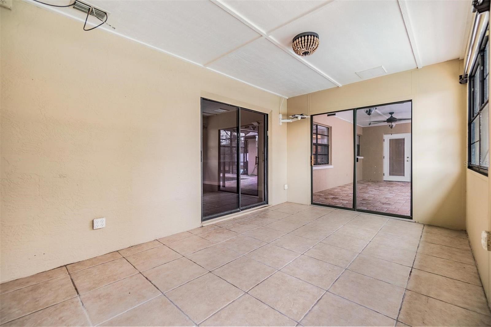 3702 LAKE BREEZE DR, LAND O LAKES, FL, 34639