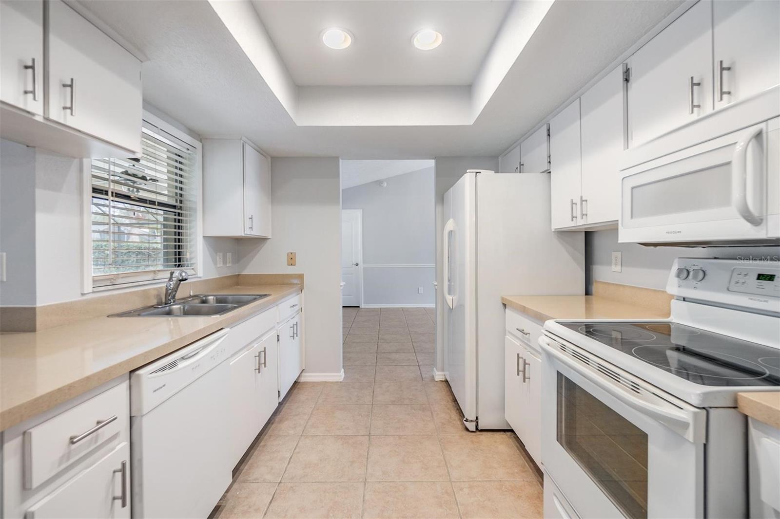 3702 LAKE BREEZE DR, LAND O LAKES, FL, 34639