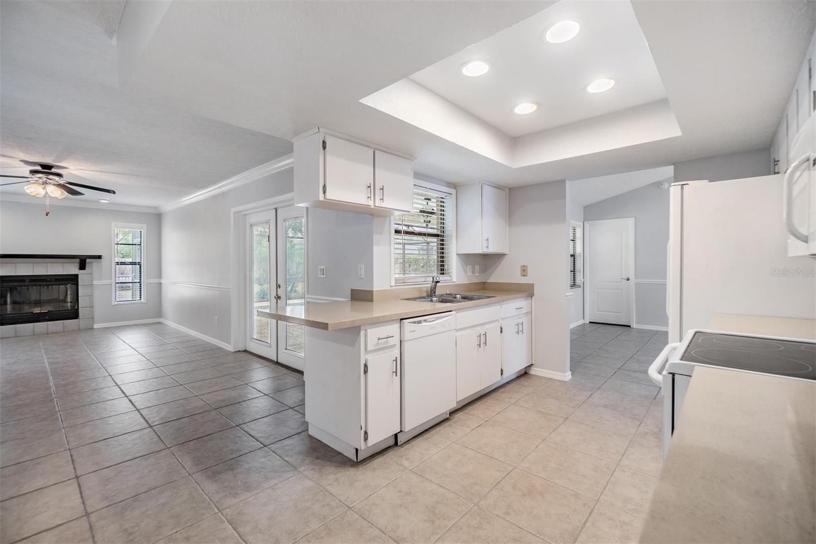 3702 LAKE BREEZE DR, LAND O LAKES, FL, 34639