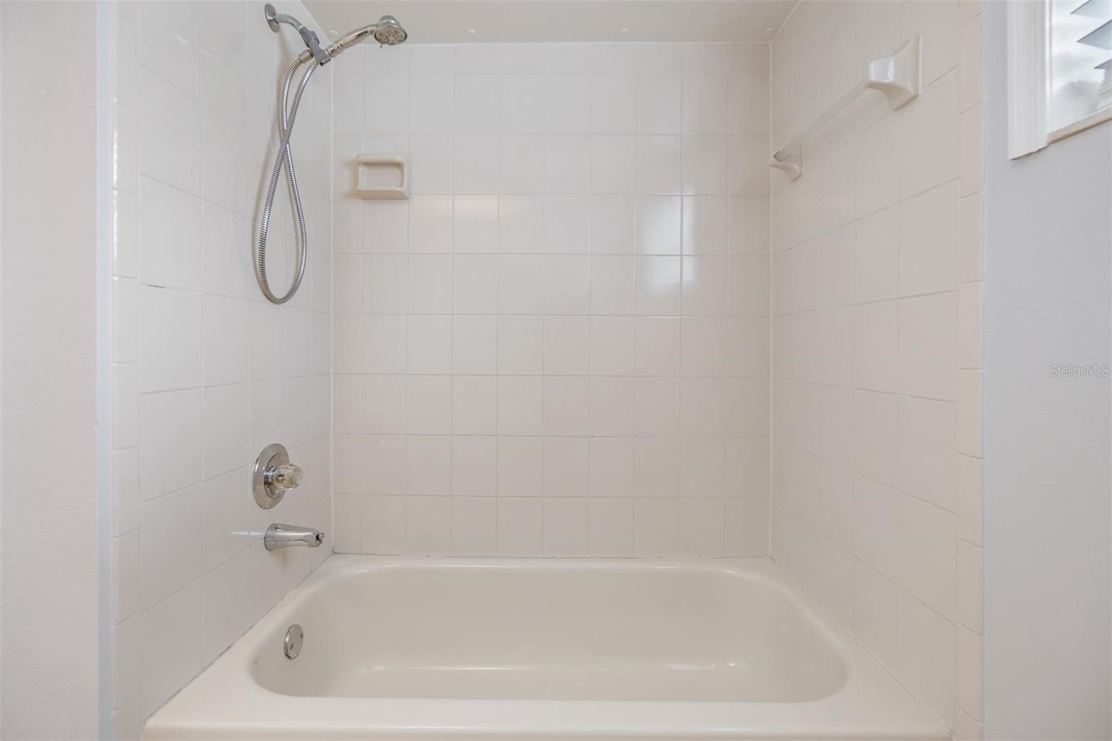 3702 LAKE BREEZE DR, LAND O LAKES, FL, 34639