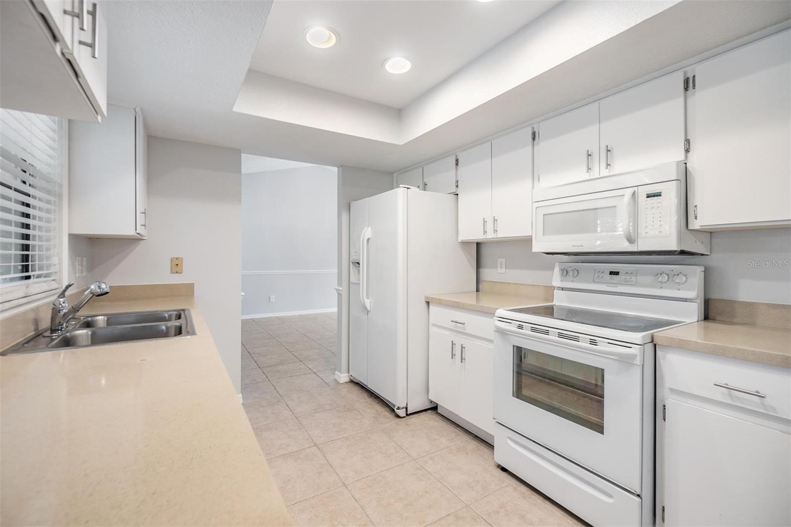 3702 LAKE BREEZE DR, LAND O LAKES, FL, 34639