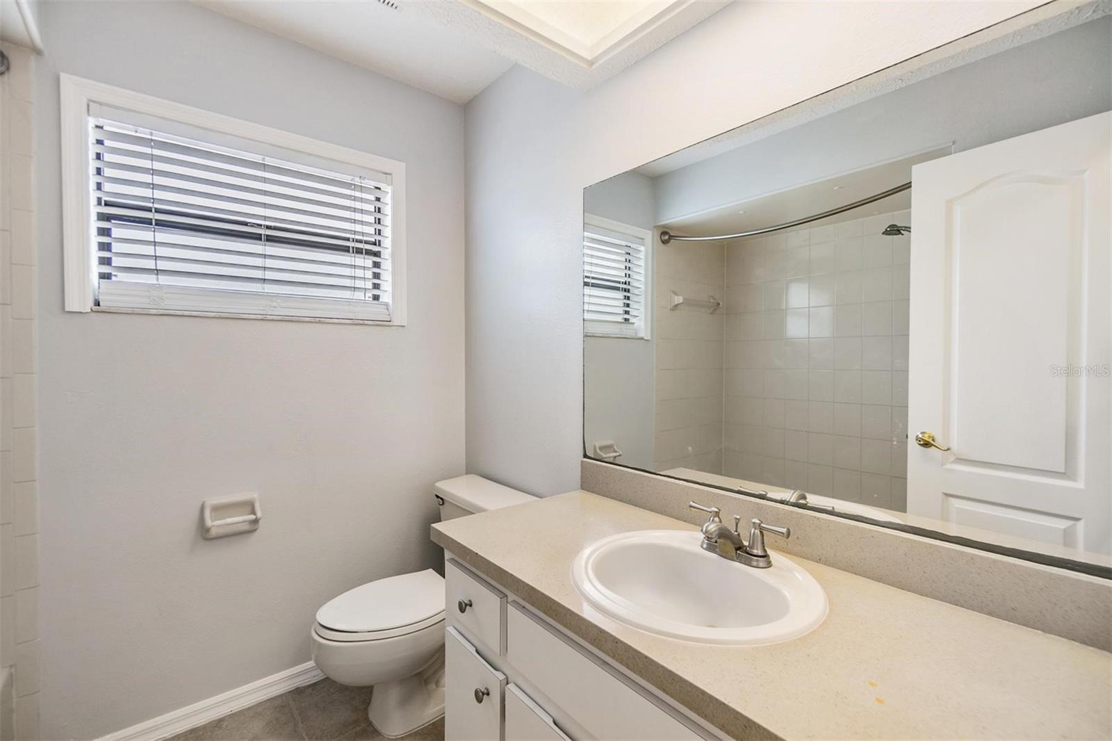 3702 LAKE BREEZE DR, LAND O LAKES, FL, 34639