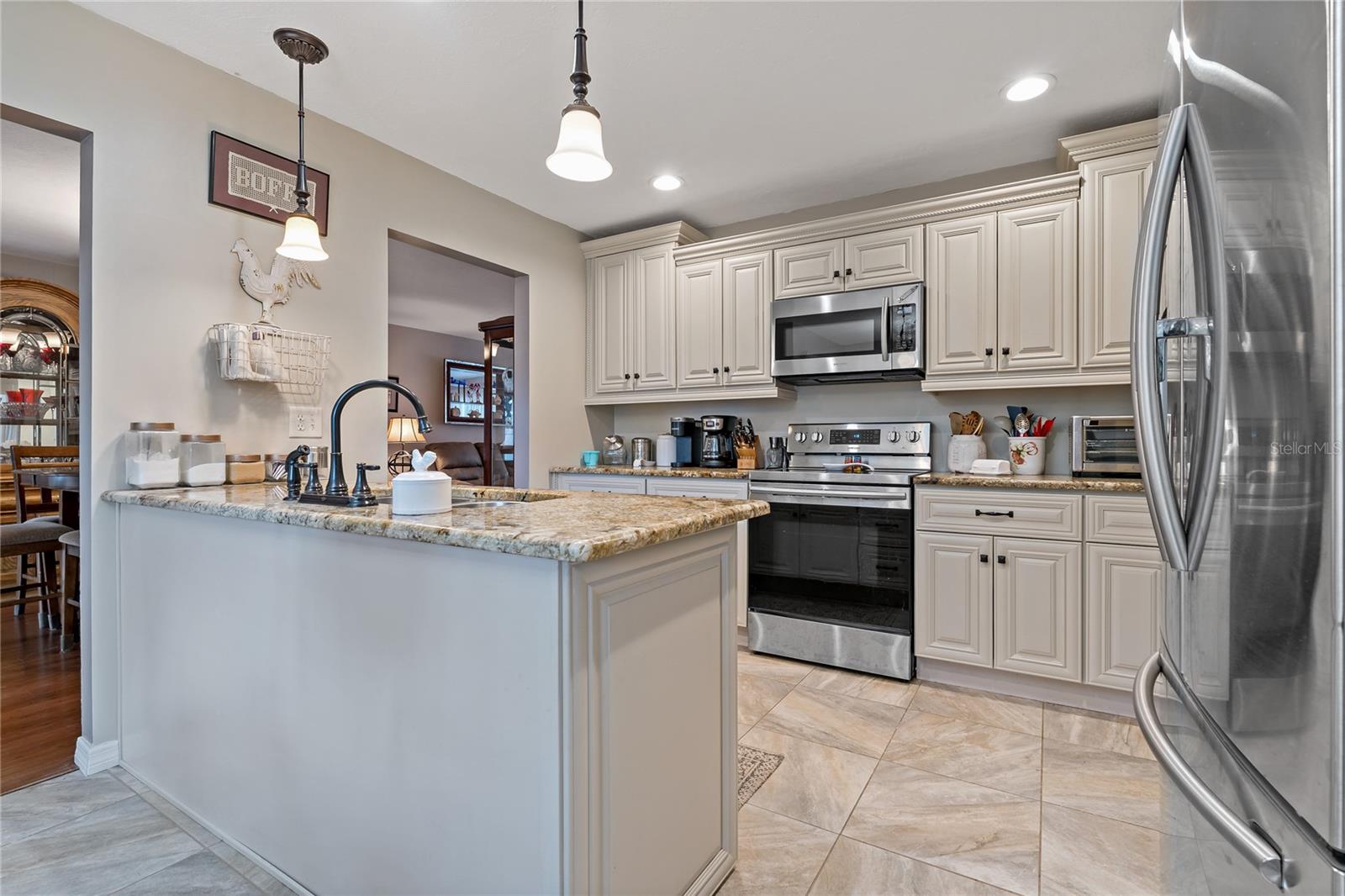 3527 YALE CIR, RIVERVIEW, FL, 33578