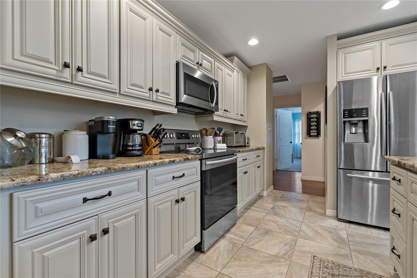 3527 YALE CIR, RIVERVIEW, FL, 33578