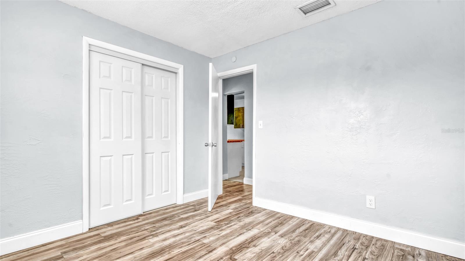 4004 E BLUFF AVE, TAMPA, FL, 33617
