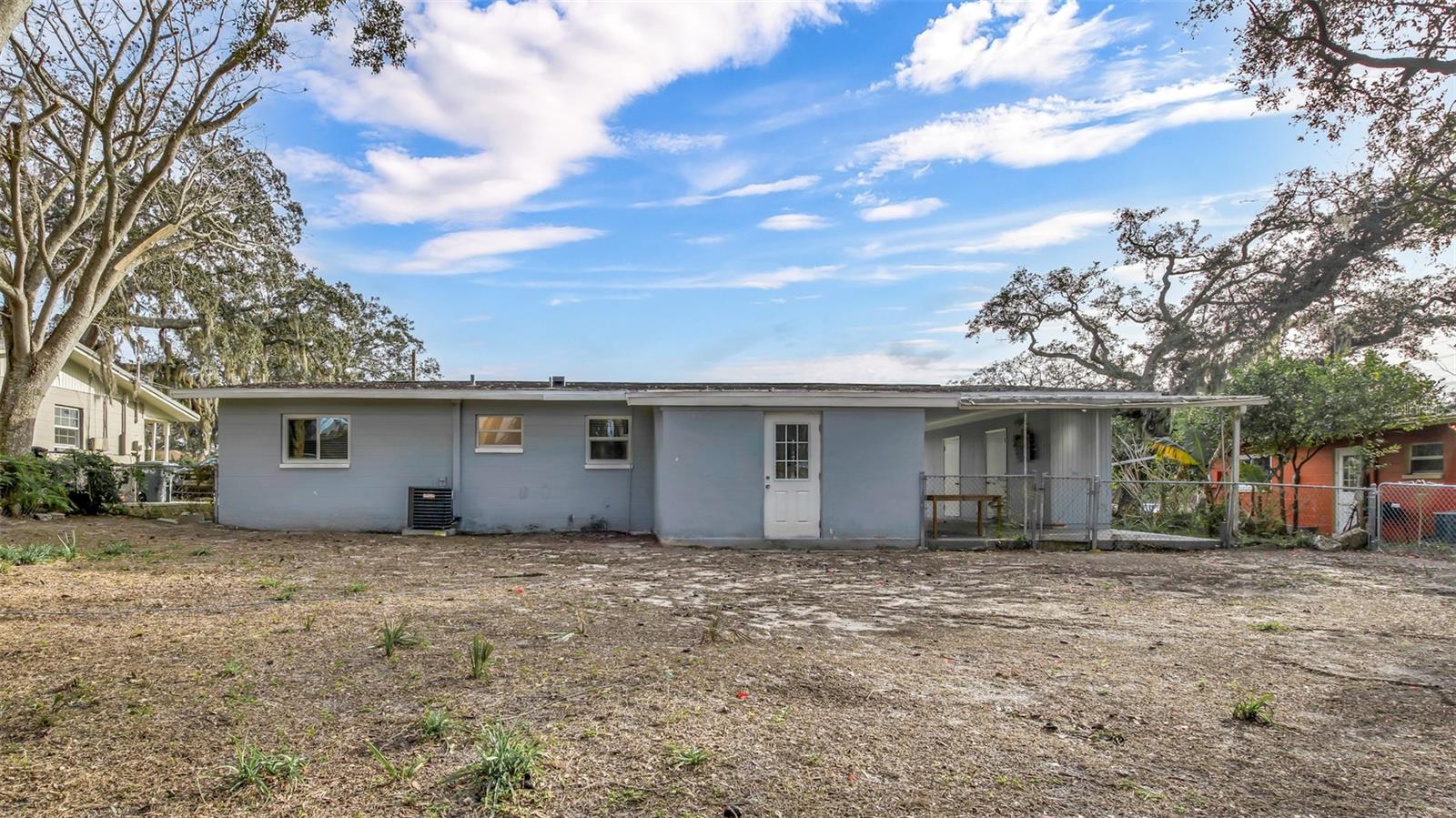 4004 E BLUFF AVE, TAMPA, FL, 33617
