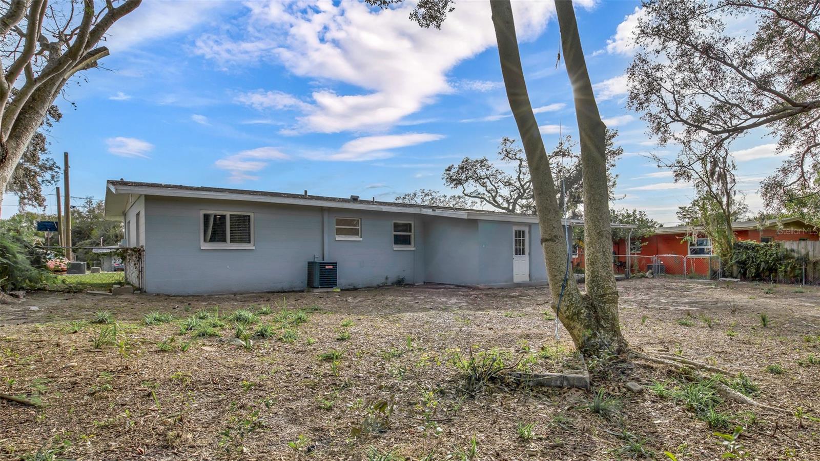 4004 E BLUFF AVE, TAMPA, FL, 33617