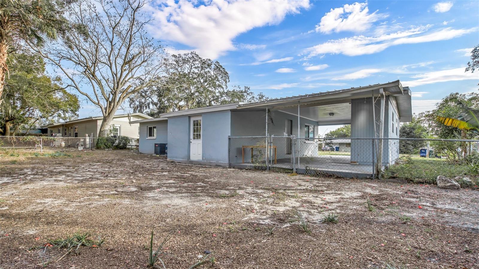 4004 E BLUFF AVE, TAMPA, FL, 33617