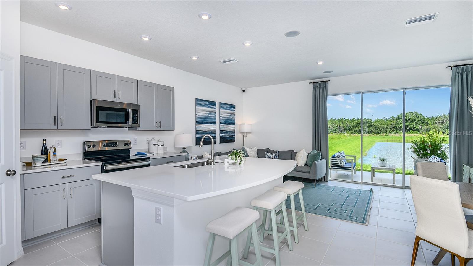 2492 PENGUIN BLVD, DAVENPORT, FL, 33837