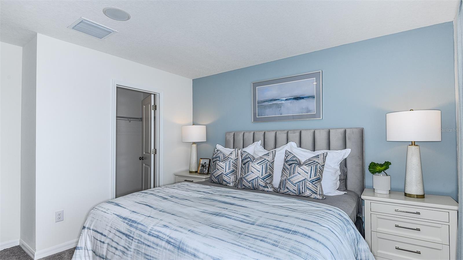 2492 PENGUIN BLVD, DAVENPORT, FL, 33837
