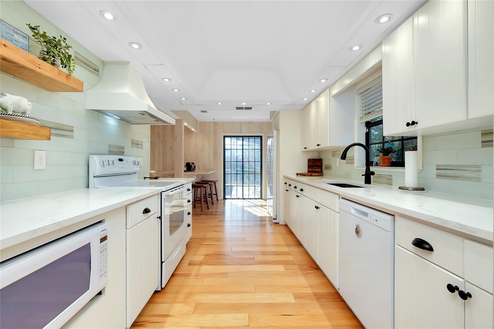 4520 ROBIN HOOD TRL W, SARASOTA, FL, 34232