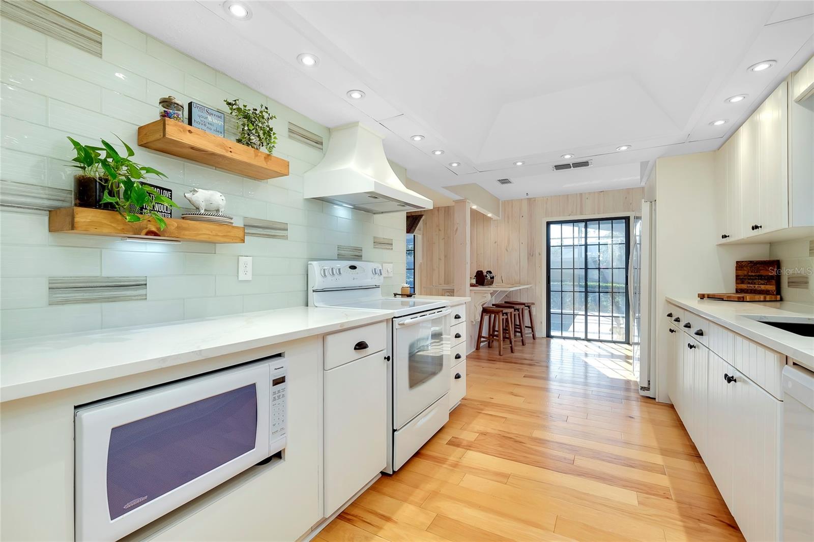 4520 ROBIN HOOD TRL W, SARASOTA, FL, 34232