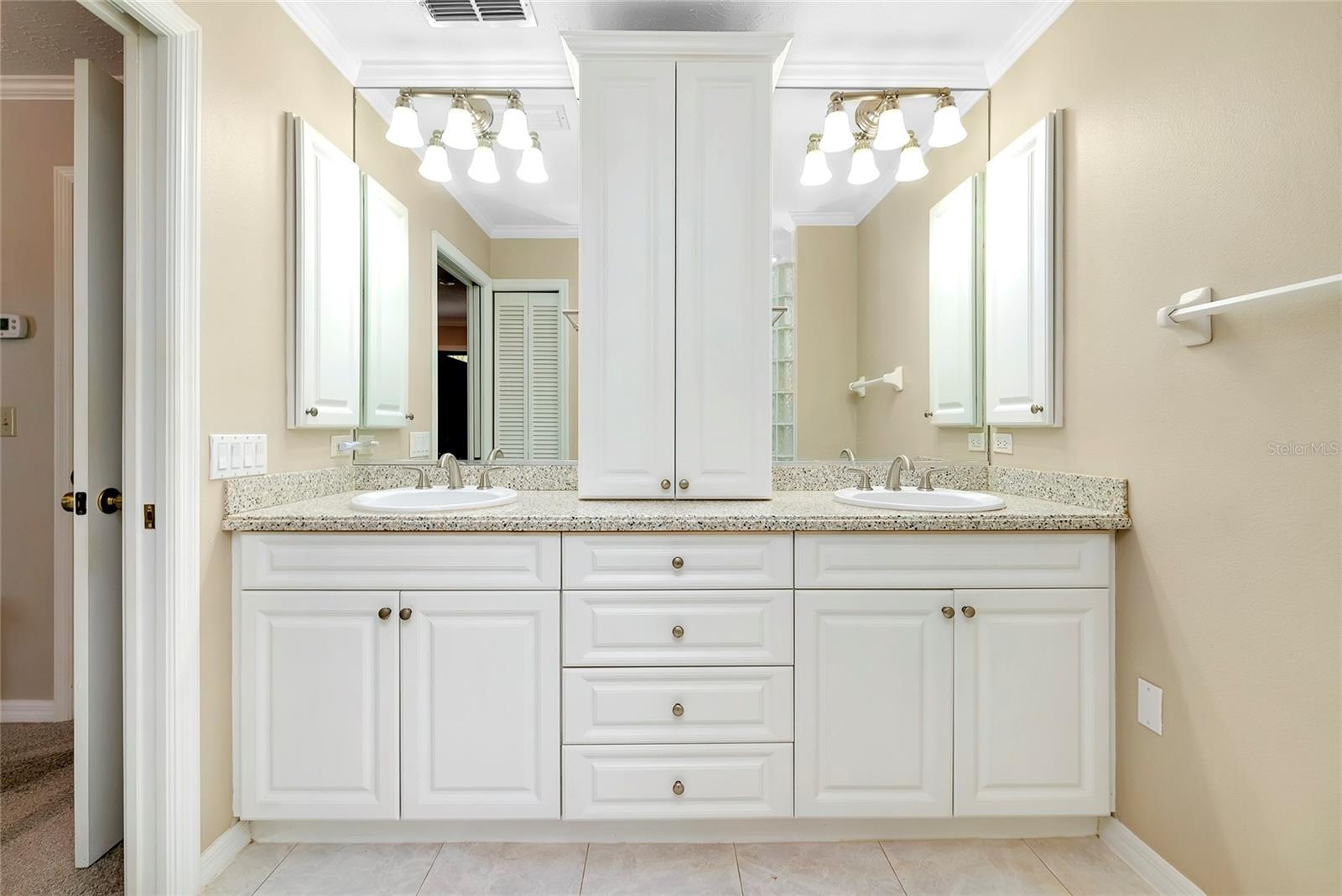 4520 ROBIN HOOD TRL W, SARASOTA, FL, 34232