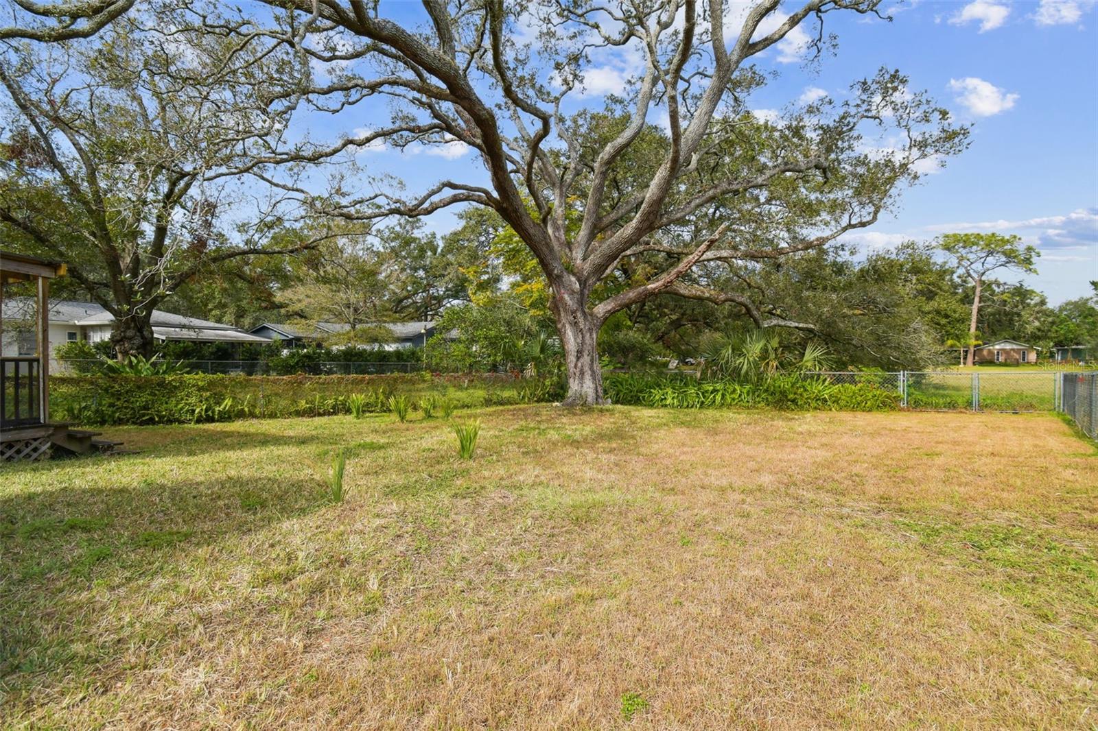 9415 FOREST HILLS DR, TAMPA, FL, 33612