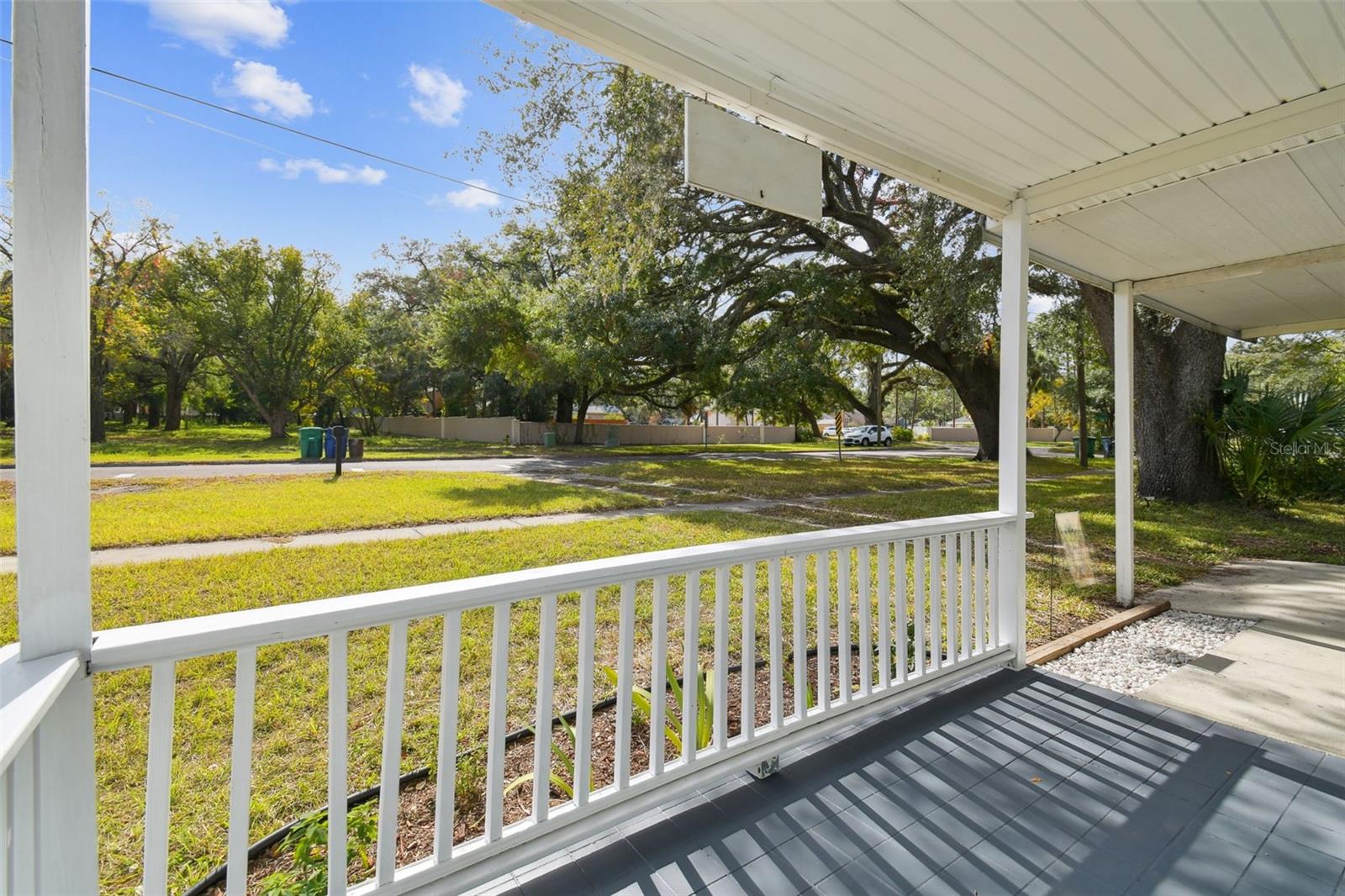 9415 FOREST HILLS DR, TAMPA, FL, 33612