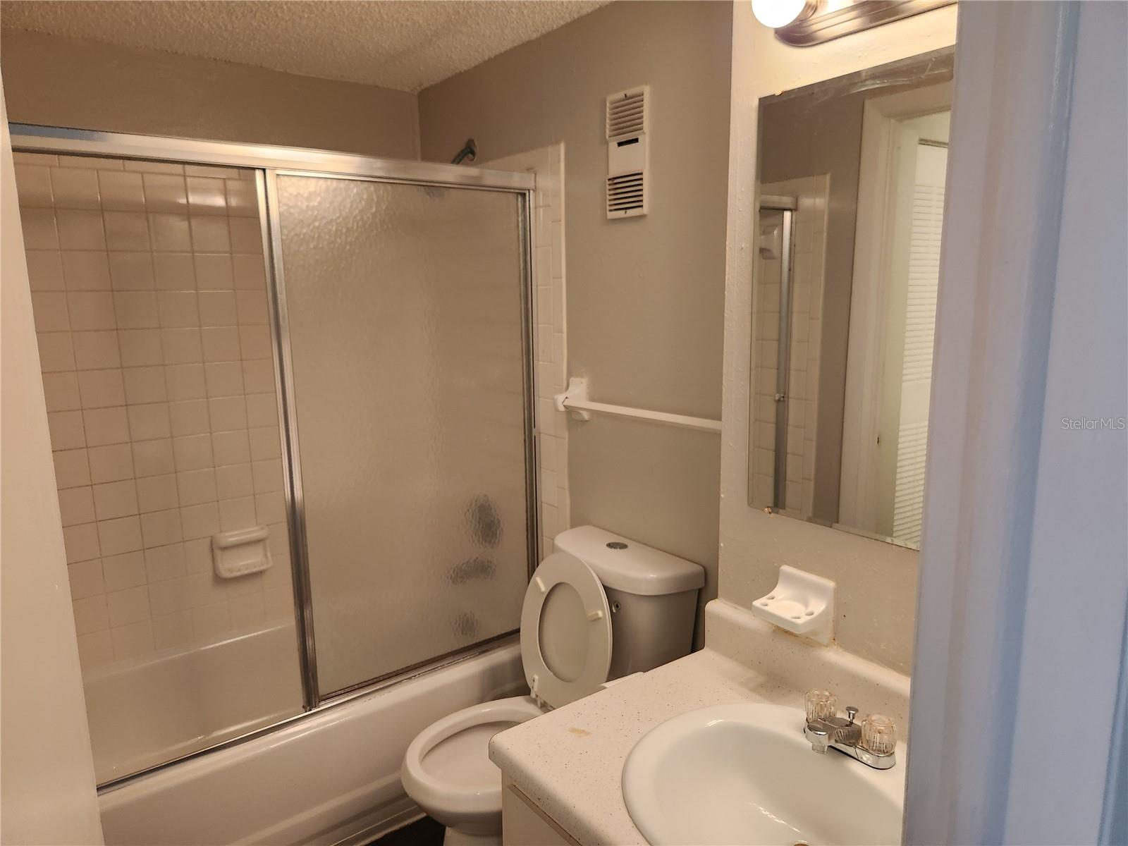 5507 POKEWEED CT #148, TAMPA, FL, 33617