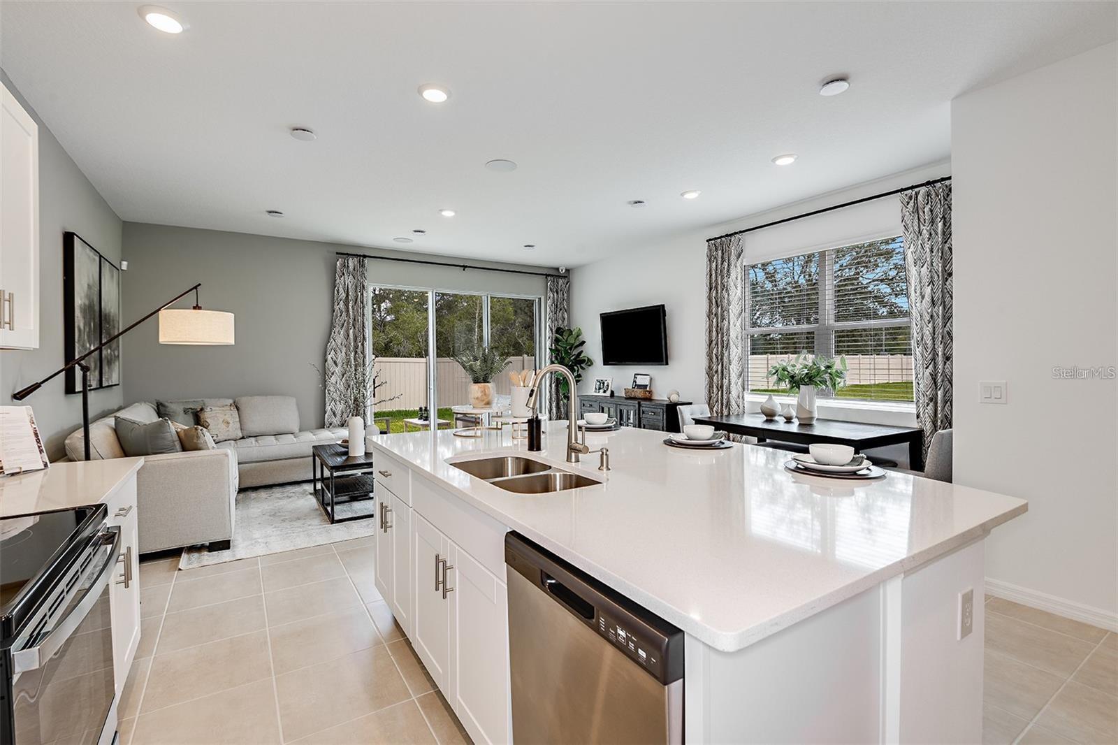 2480 PENGUIN BLVD, DAVENPORT, FL, 33837
