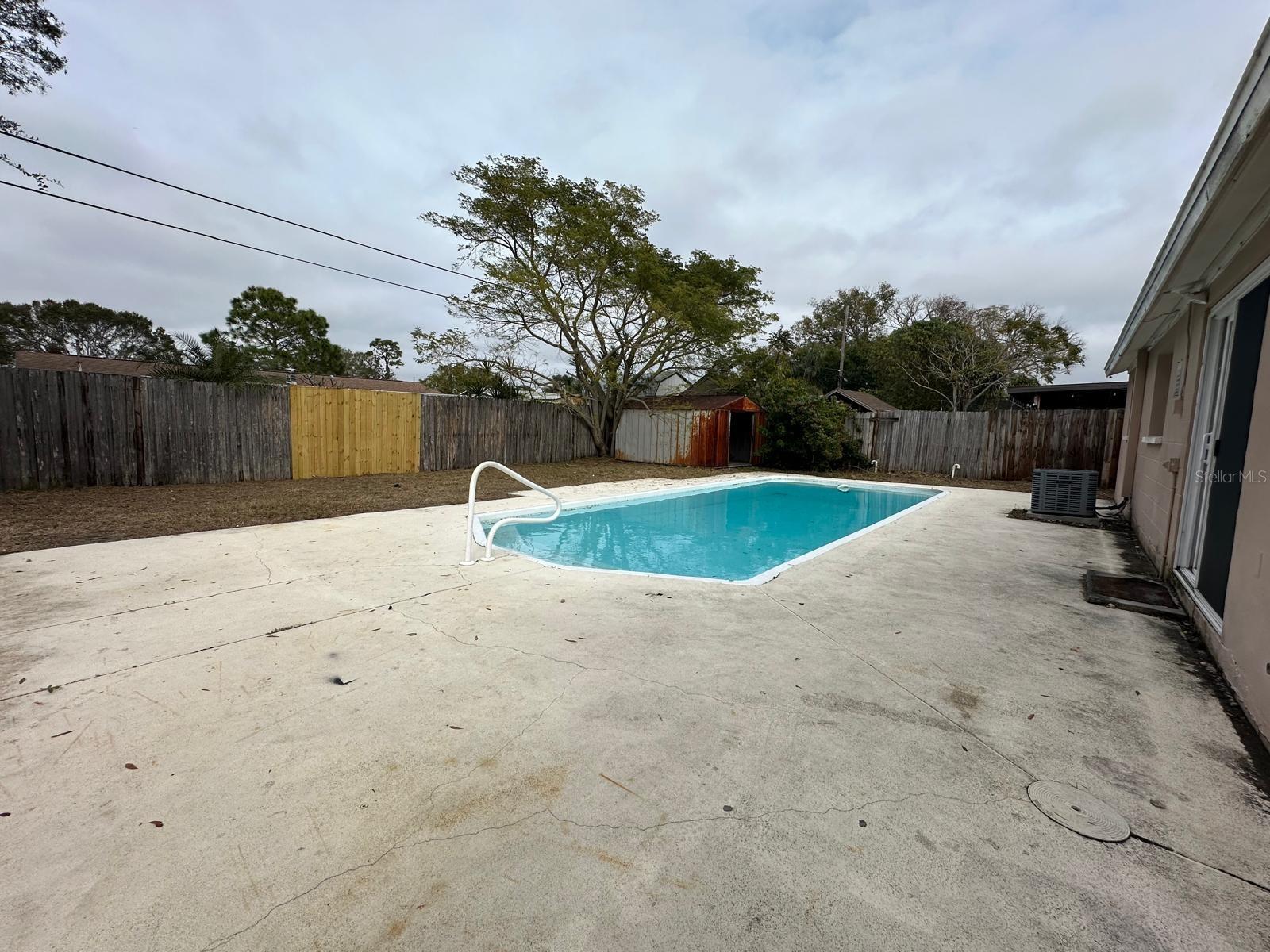 6985 82ND AVE N, PINELLAS PARK, FL, 33781