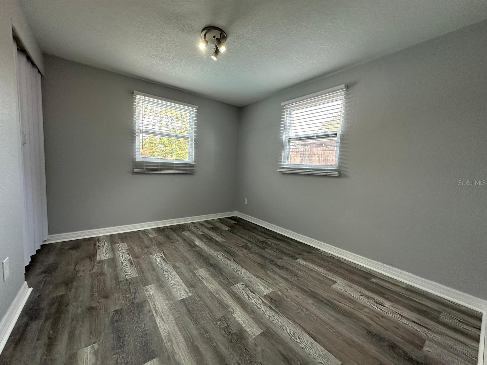 6985 82ND AVE N, PINELLAS PARK, FL, 33781