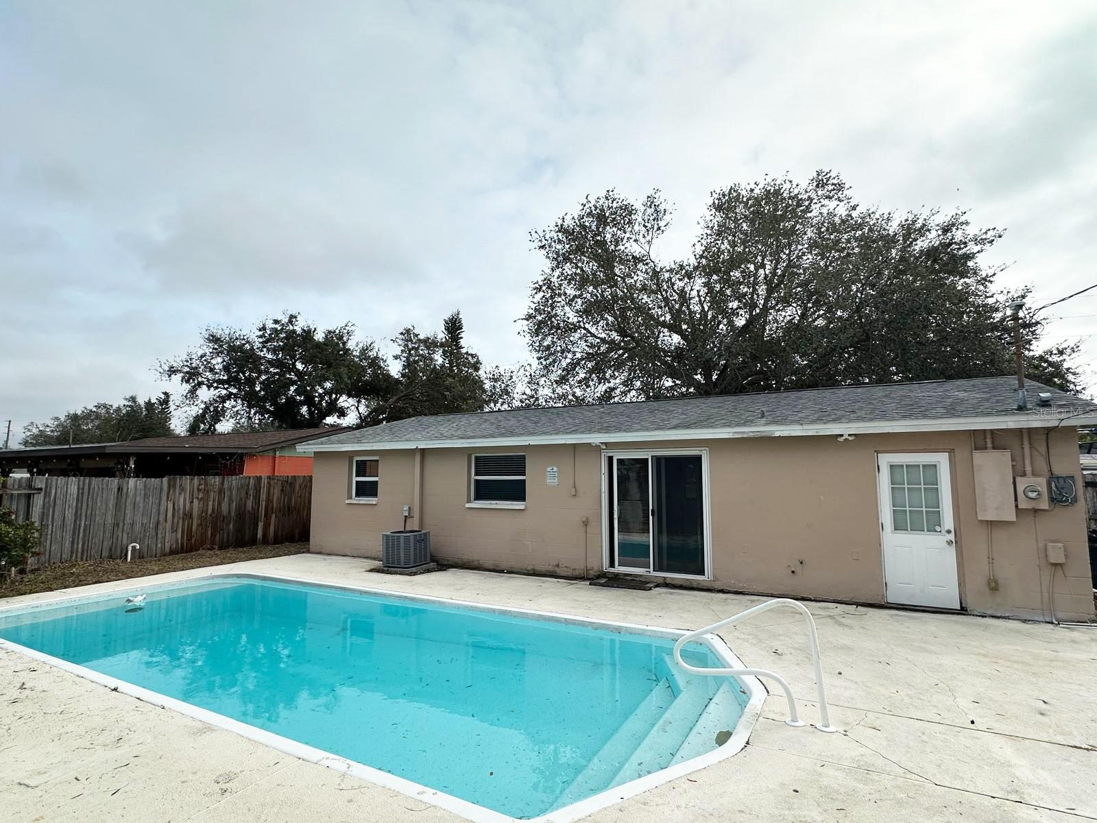 6985 82ND AVE N, PINELLAS PARK, FL, 33781
