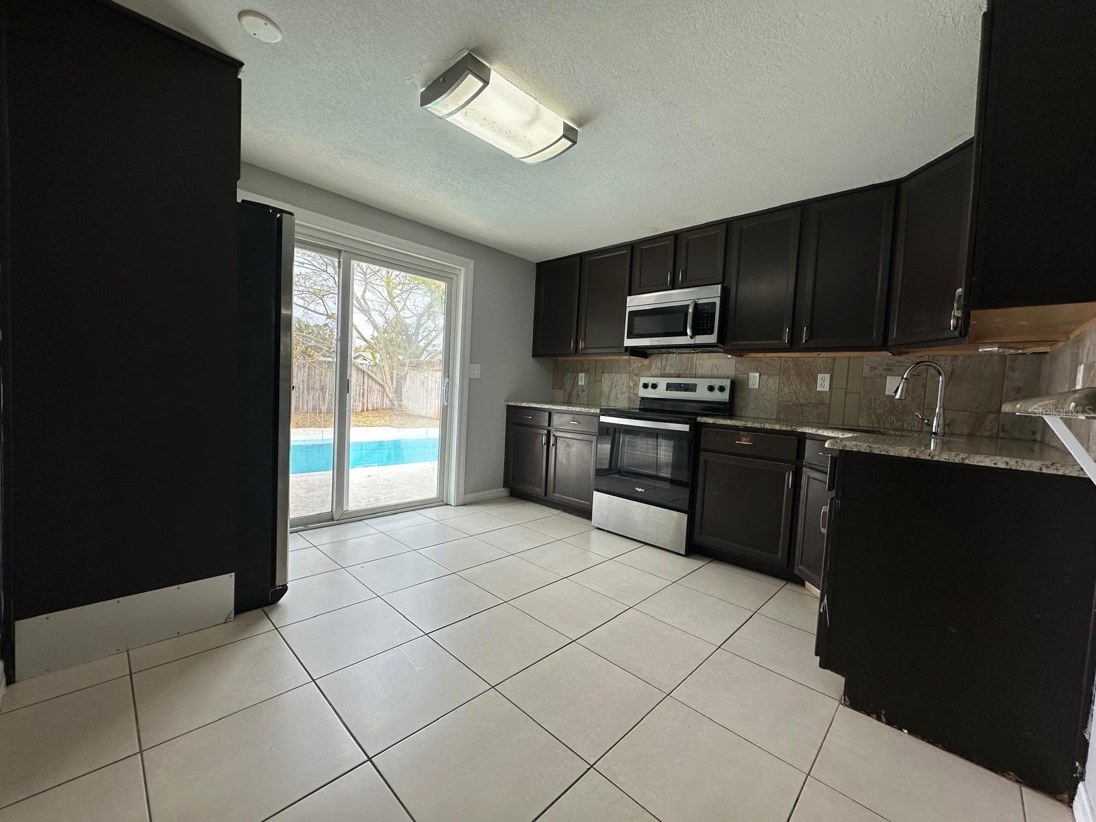 6985 82ND AVE N, PINELLAS PARK, FL, 33781