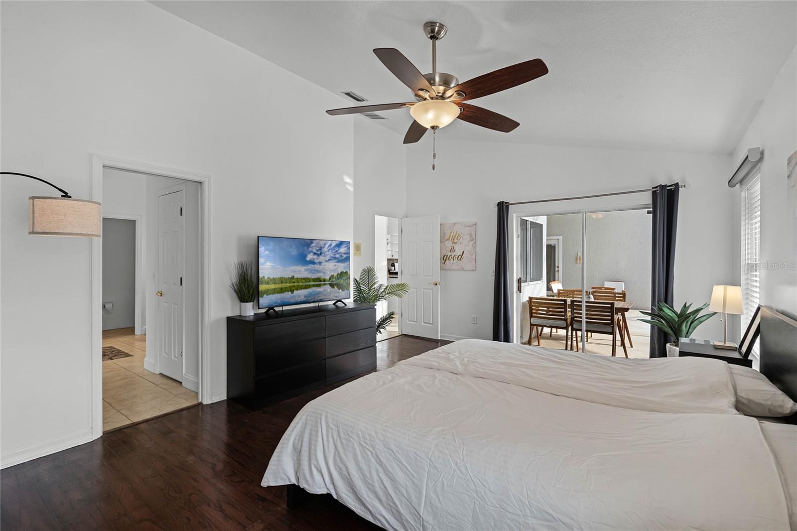 8101 CANYON LAKE CIR, ORLANDO, FL, 32835