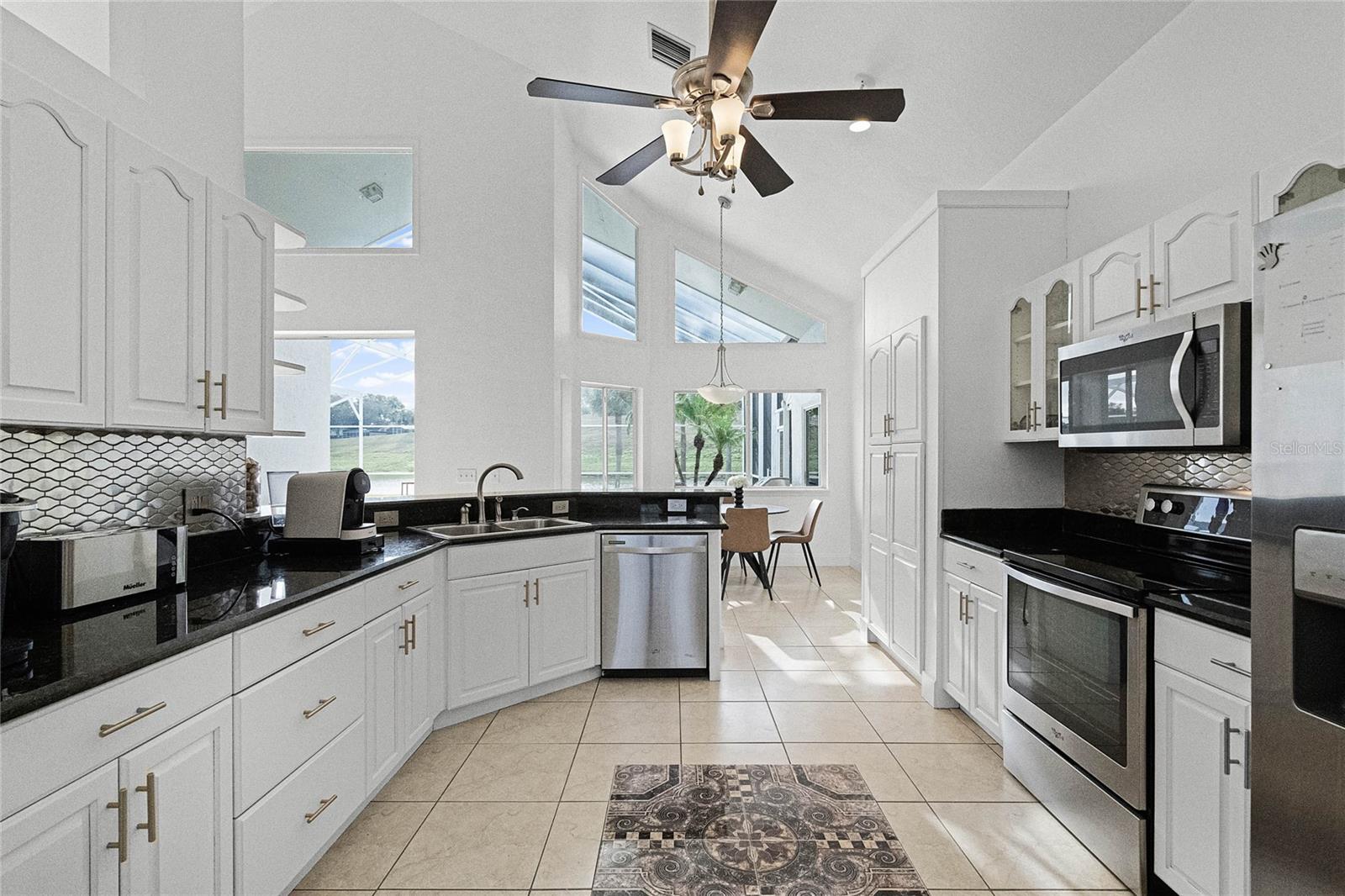 8101 CANYON LAKE CIR, ORLANDO, FL, 32835