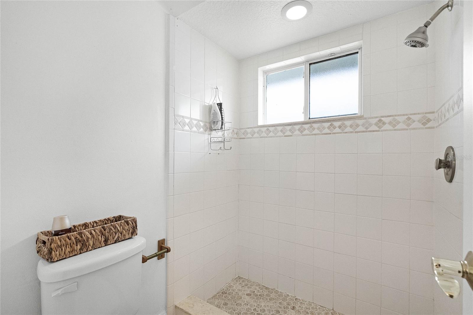 8101 CANYON LAKE CIR, ORLANDO, FL, 32835