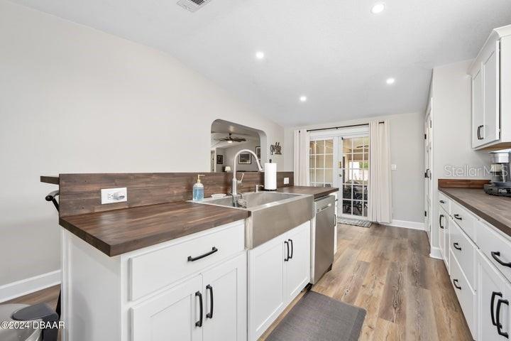 55805 CARROLL ST, ASTOR, FL, 32102