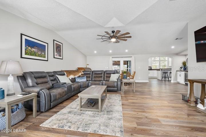 55805 CARROLL ST, ASTOR, FL, 32102