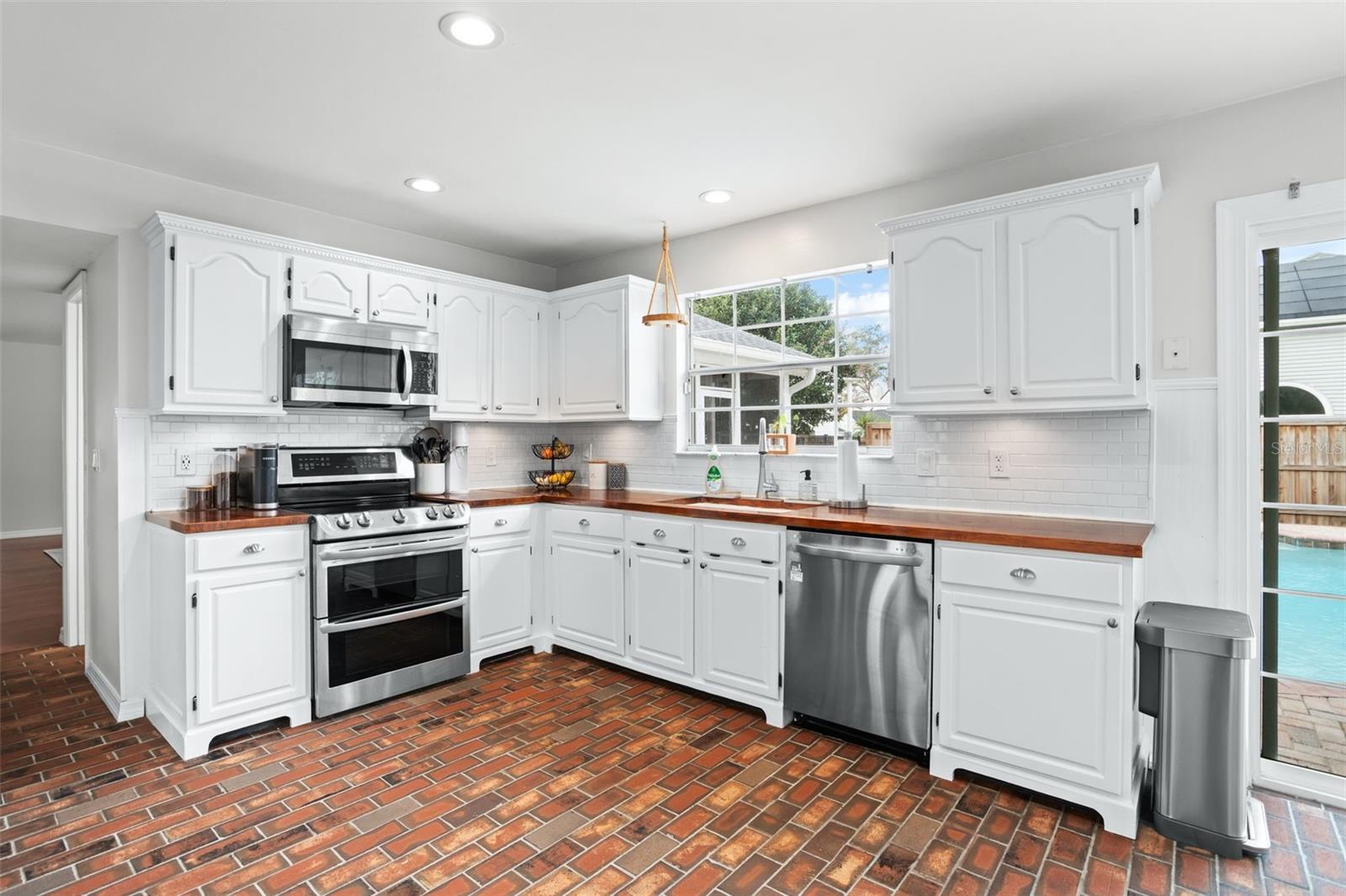 1718 ERROL WOODS DR, APOPKA, FL, 32712
