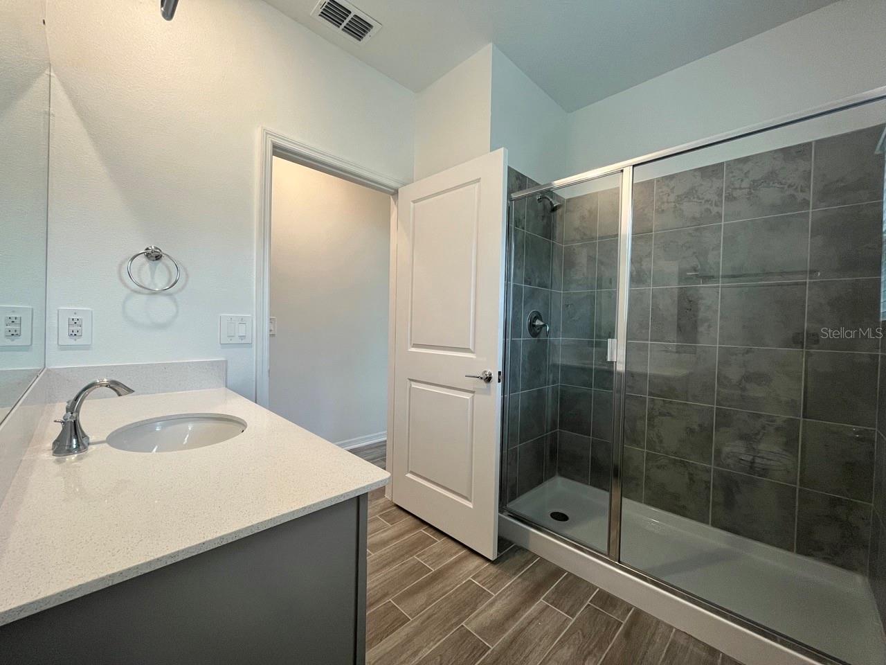 5317 RED CORAL CIR, MOUNT DORA, FL, 32757