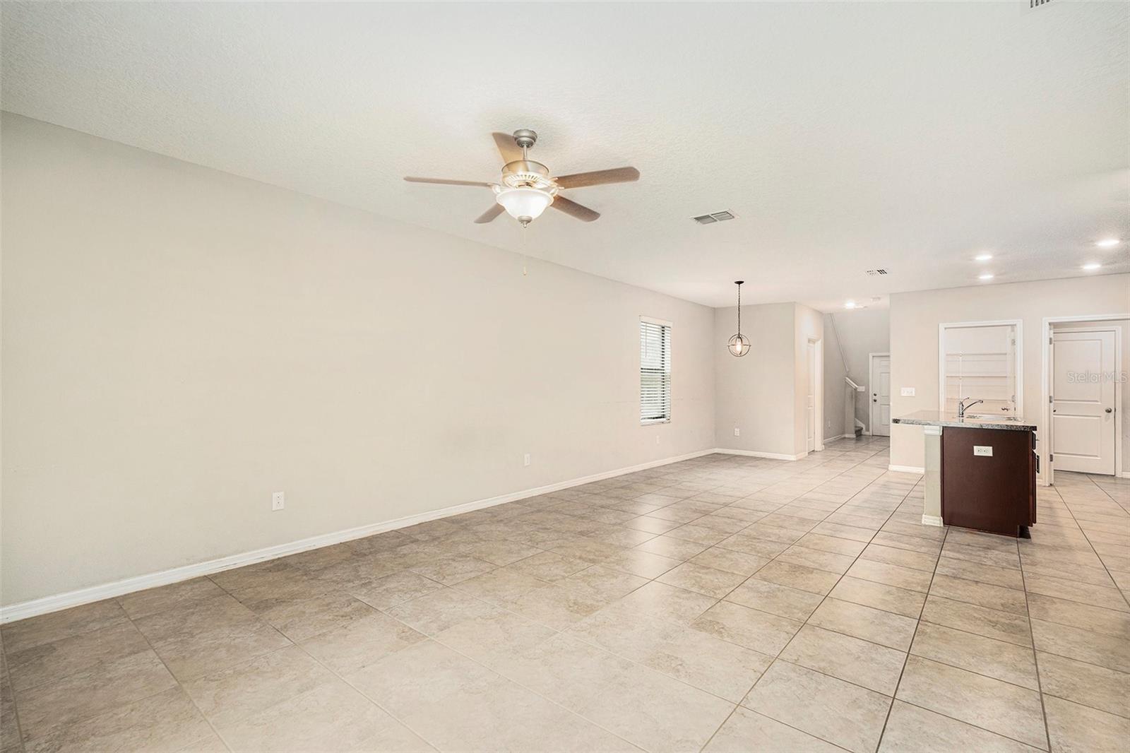 7610 BLUE IRIS LN, TAMPA, FL, 33619