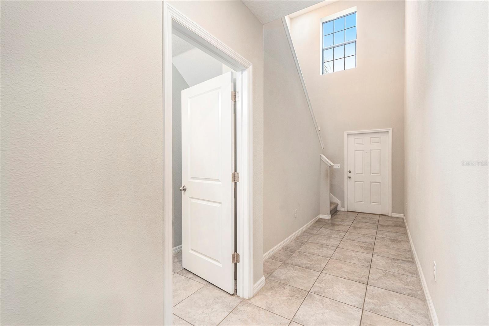 7610 BLUE IRIS LN, TAMPA, FL, 33619