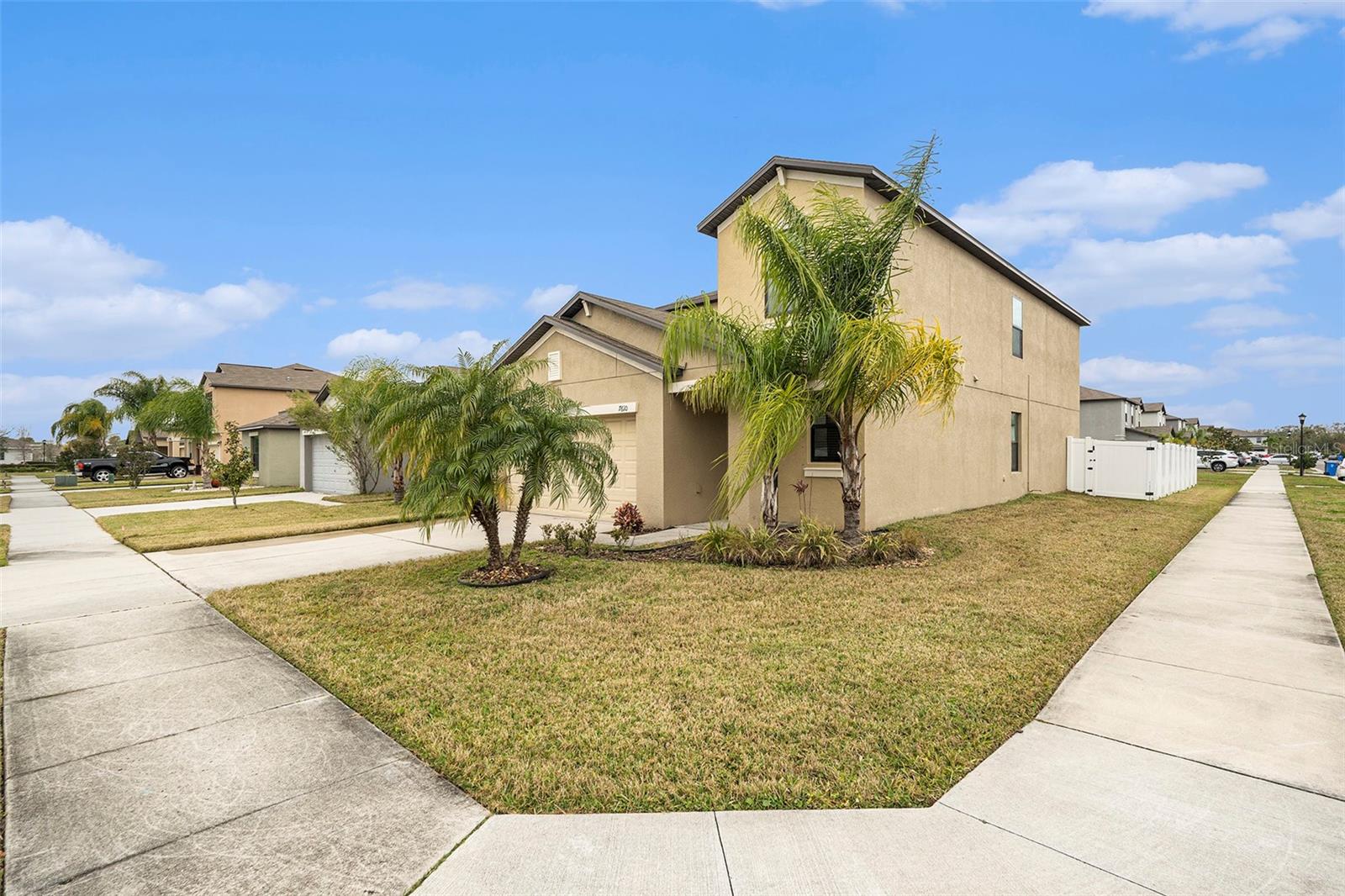 7610 BLUE IRIS LN, TAMPA, FL, 33619