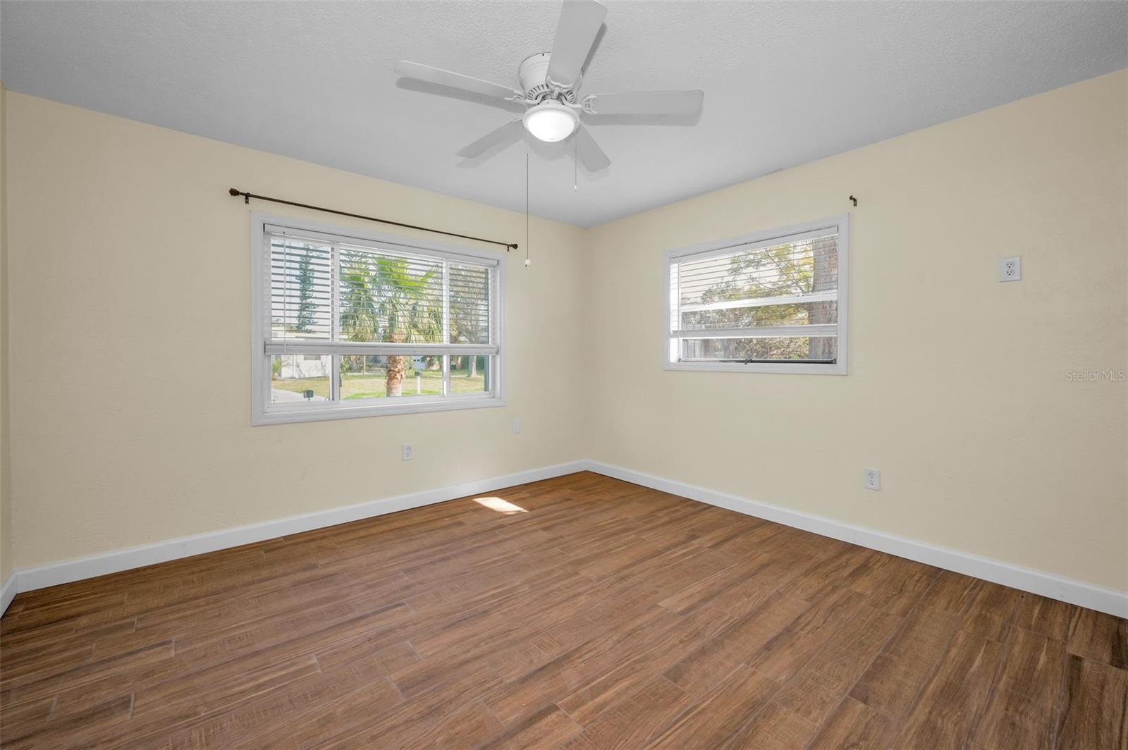 925 67TH ST S, ST PETERSBURG, FL, 33707