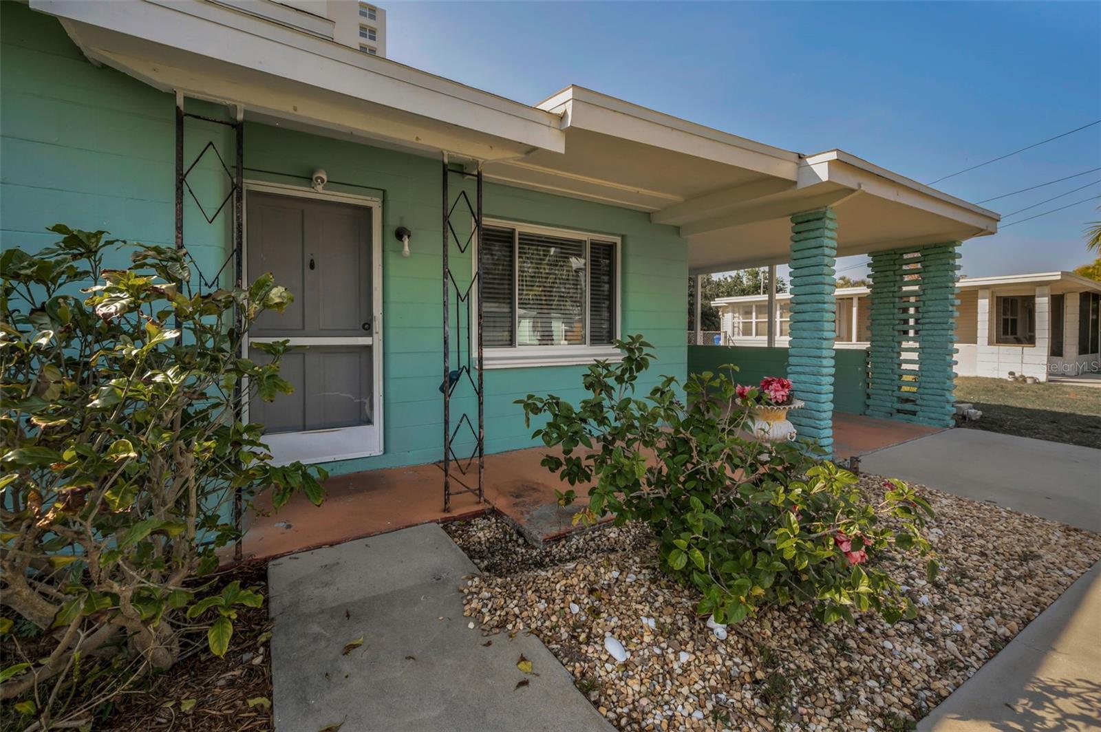 925 67TH ST S, ST PETERSBURG, FL, 33707