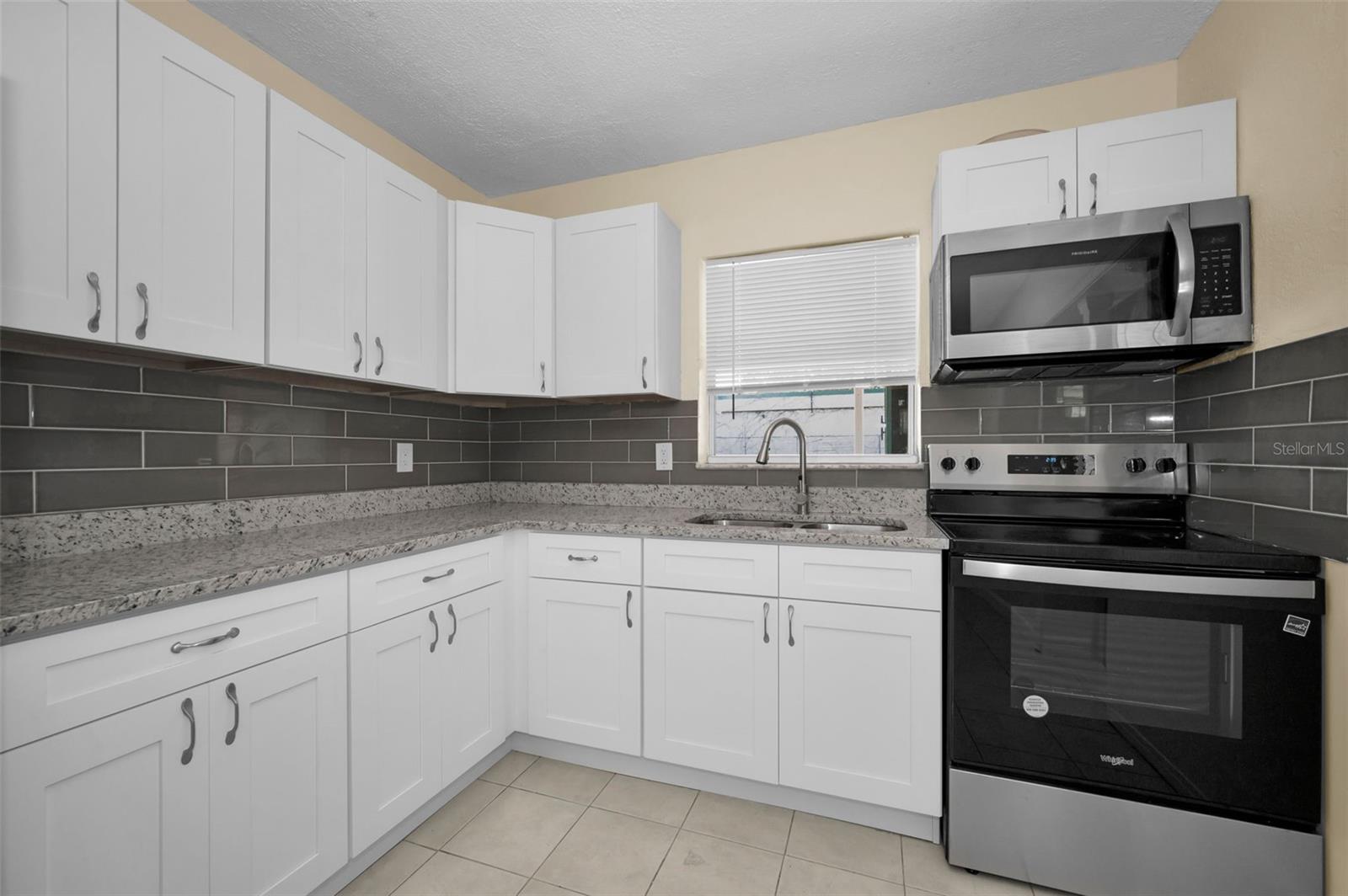 925 67TH ST S, ST PETERSBURG, FL, 33707